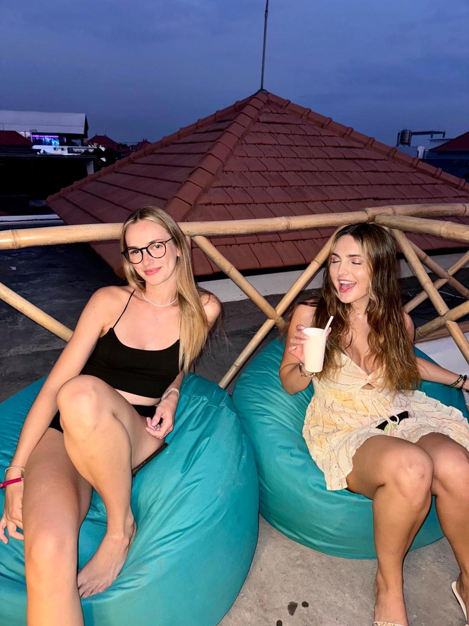 Canggu Central Hostel Eksteriør bilde